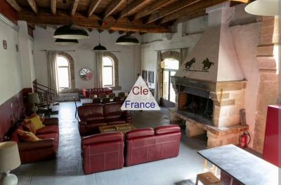 Equestrian Property with Outbuildings on 15 Hectares