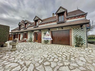 Superb Longere Style Property with Large Garden