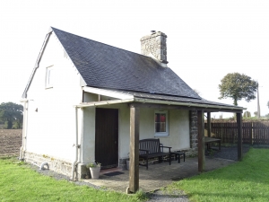 Detached County House with Detached Guest Gite