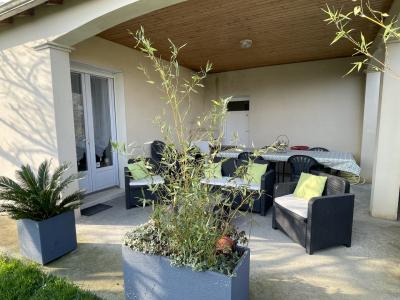 Contemporary Detached House and Landscaped Garden