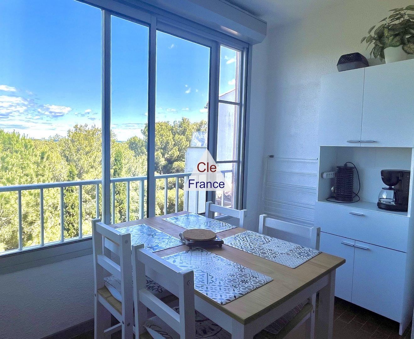 High Quality Studio Apartment by the Coast