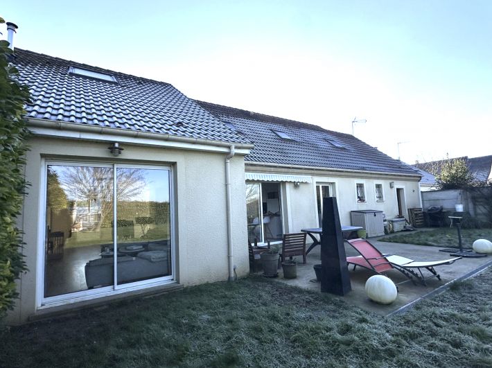 Detached House with Mature Garden