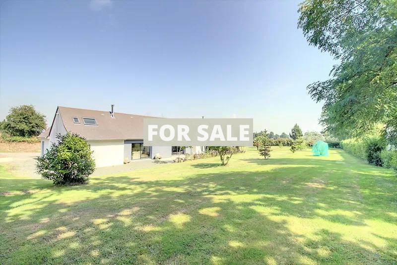 Detached House with Landscaped Garden