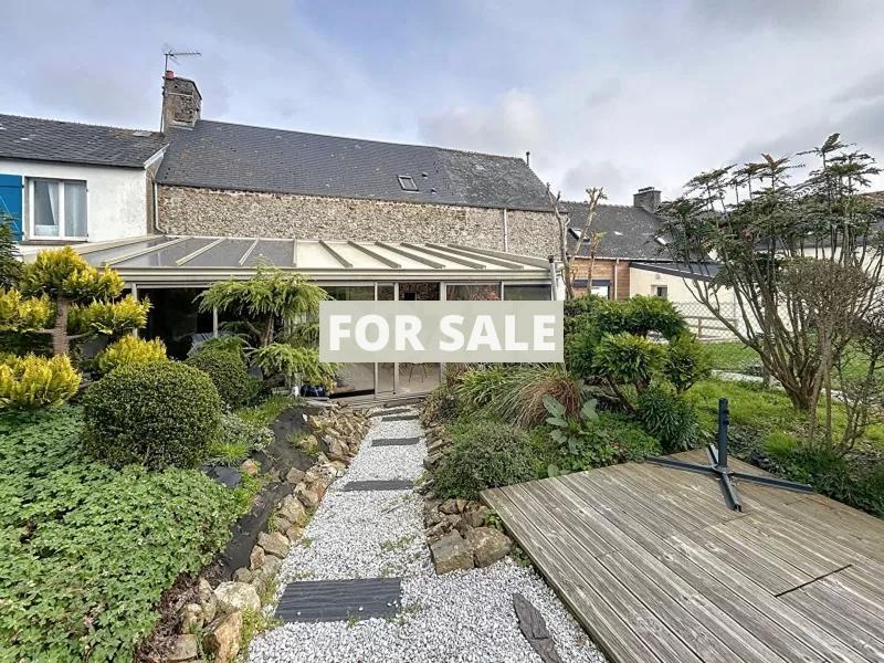 Traditional House with Garden by the Coast