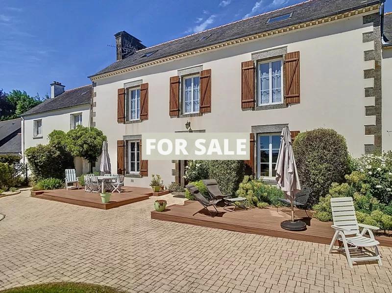 Magnificent House with Covered Pool and Guest Gites
