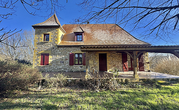 Detached House with Landscaped Garden
