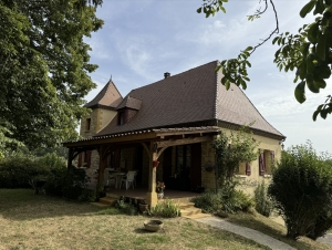 Detached House with Landscaped Garden