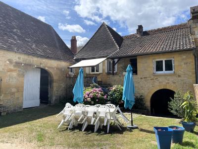 Detached Country House with Swimming Pool
