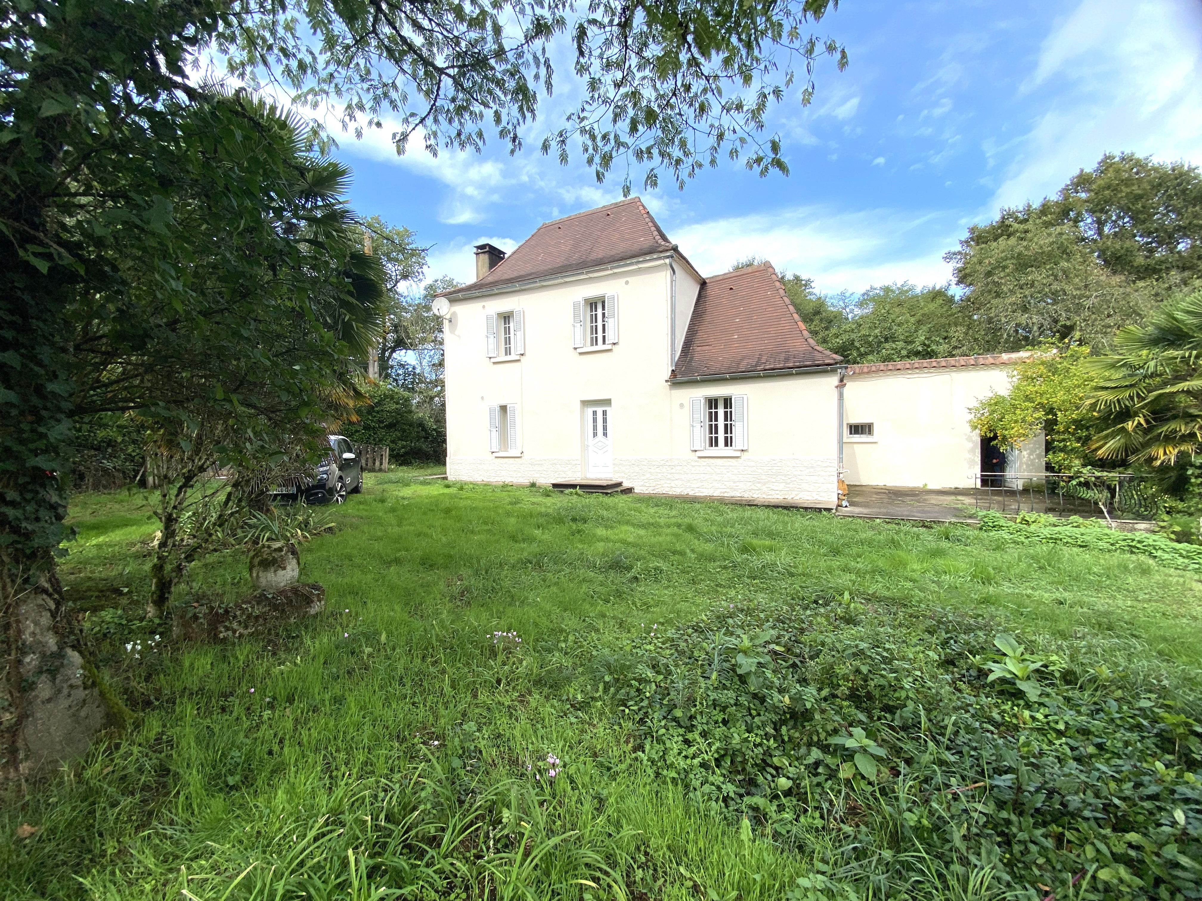 Detached Country House with Lovely Large Garden