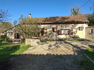 Detached Country House with Open Views and Pool