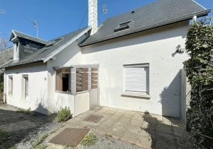 Detached House with Garden by the Coast