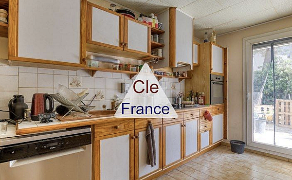 Property_For_Sale_in_France_with_Cle_France_Join_our_mailing_List_AXL05164_32