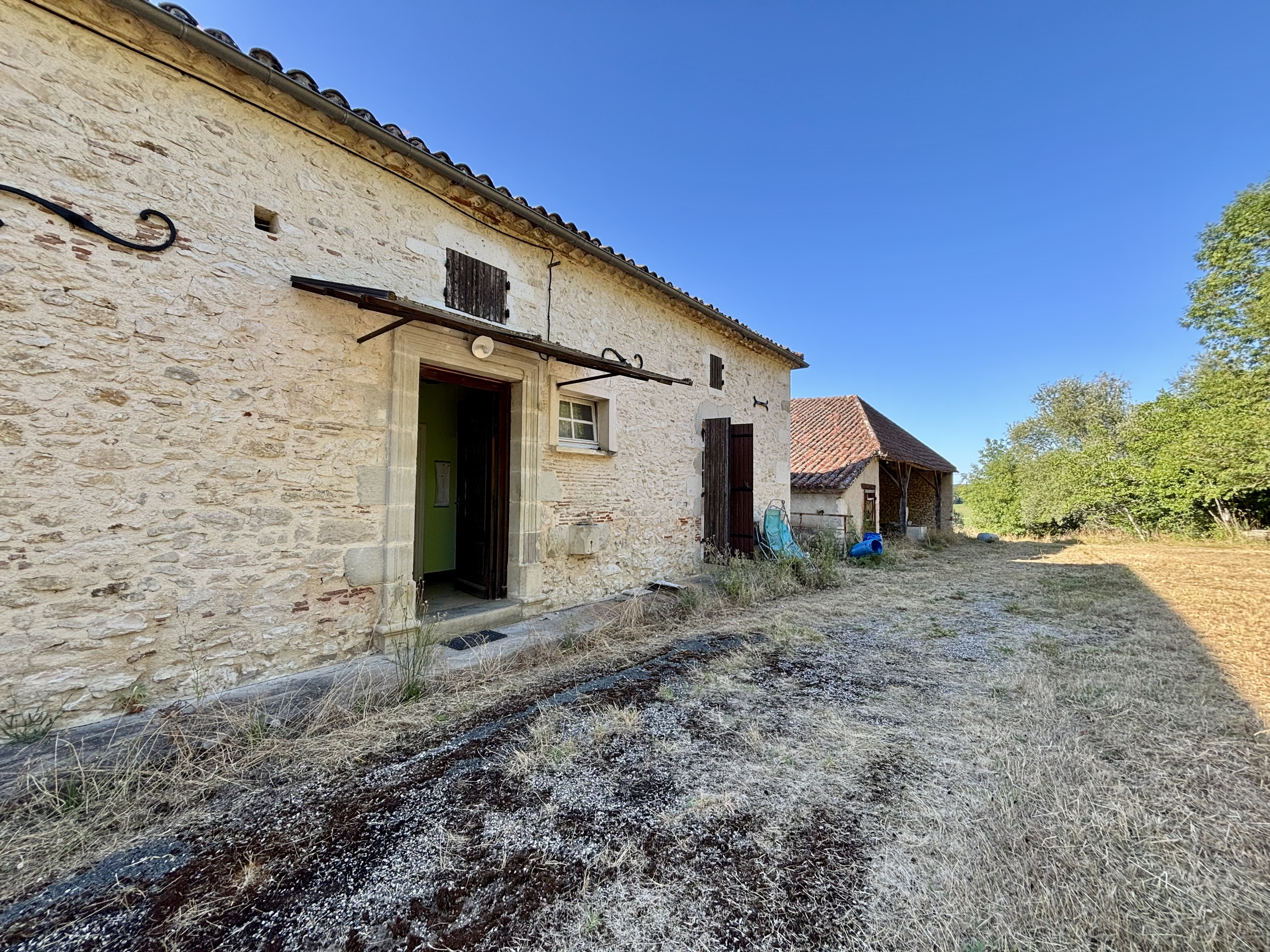 Main House with Outbuildings in 7.2 Hectares of Land