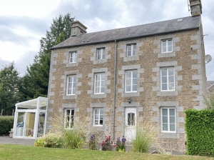 Manor House Style Property with Lovely Garden