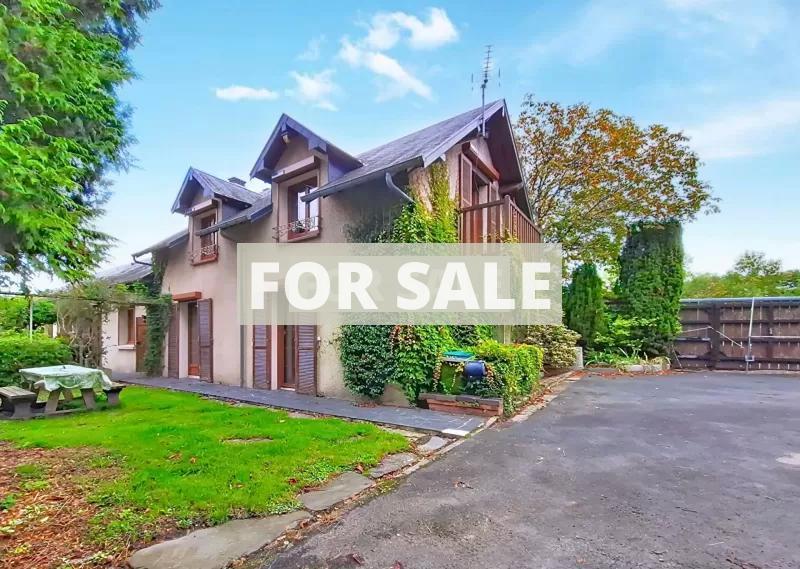 Detached Country House with Open Views