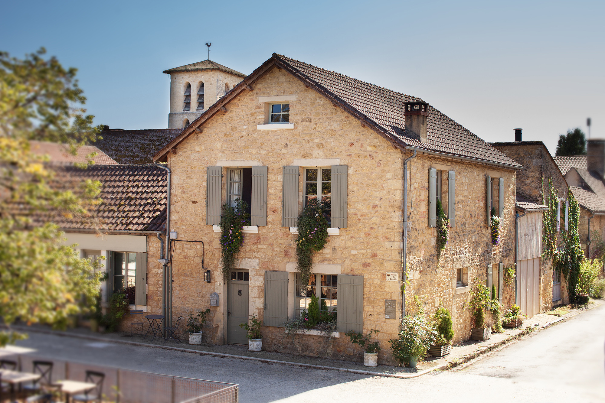 Beautiful House with Neat Garden Spaces