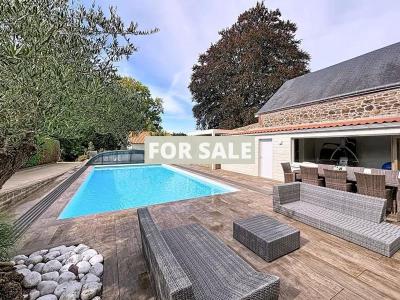 Beautiful House with Swimming Pool