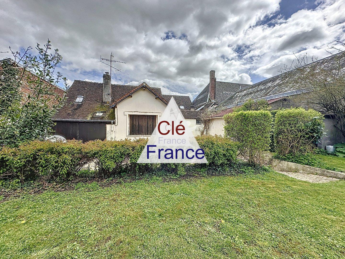 Bar Restaurant With Good Accommodation