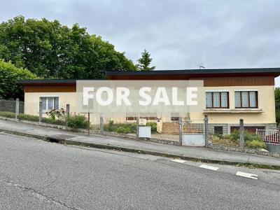 Detached House with Landscaped Garden