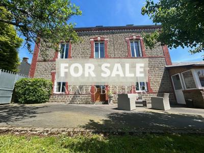 Beautiful Town House with Garden