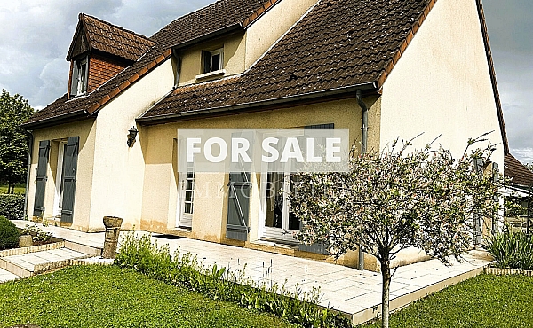 Detached House with Garden