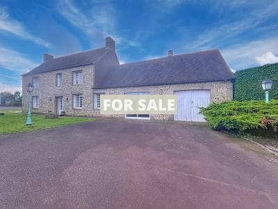 Detached Country House with Outbuilding