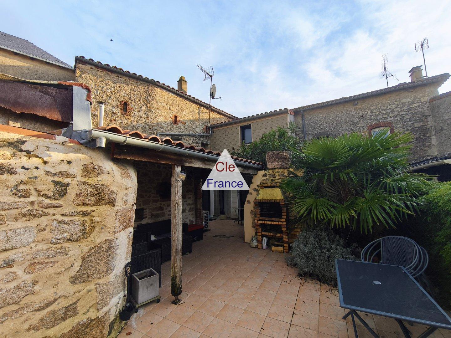 Lovely Family Home is a Great Location