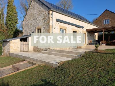 Fully Renovated Beautiful House and Garden