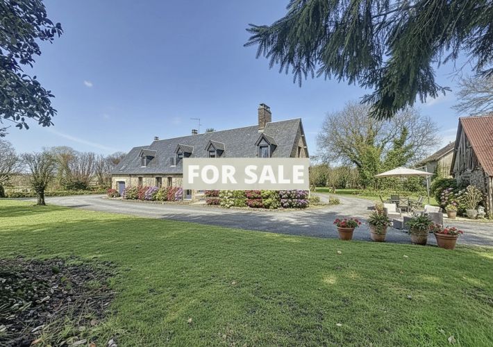 Detached Country House with Outbuildings