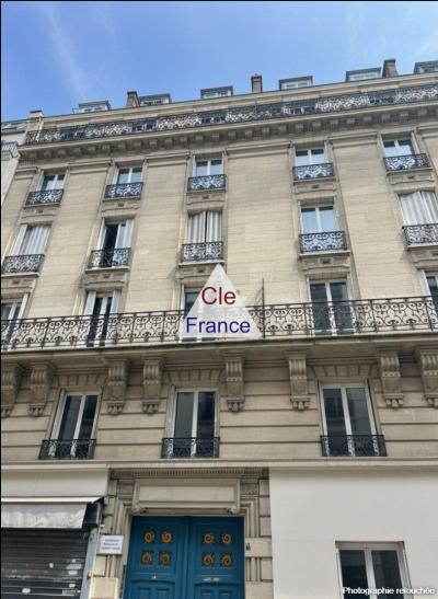 Paris Apartment on the Second Floor