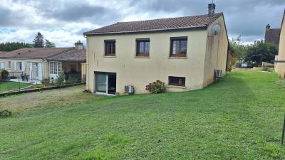 Delightful Detached House and Garden