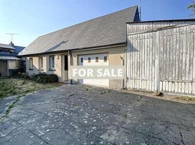 Detached House with Garden by the Coast
