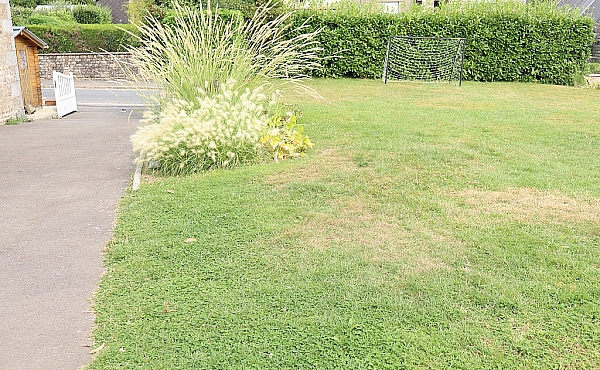 Property_For_Sale_in_France-with_Cle_France_Join_our_mailing_List_MNB07193_1995