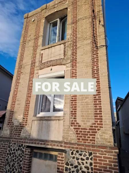 Town House with Garden in Good Order