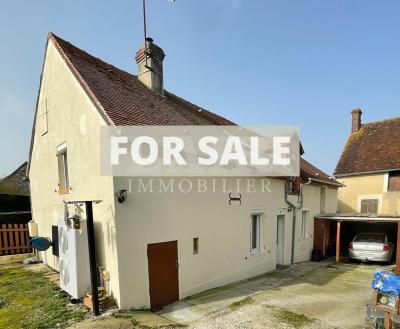 Detached House with Garden in Lovely Village