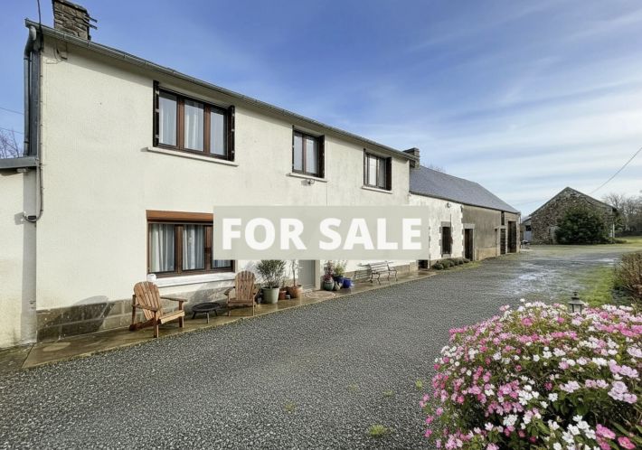 Detached House with Garden by the Coast