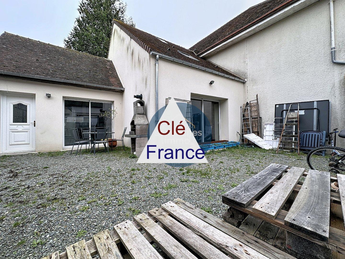 Fully Renovated House with Garden