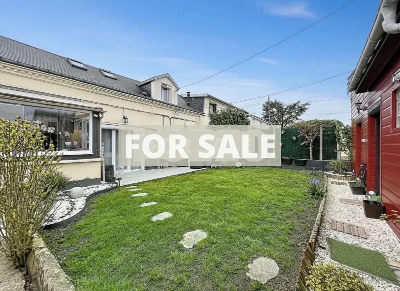 Traditional House with Garden