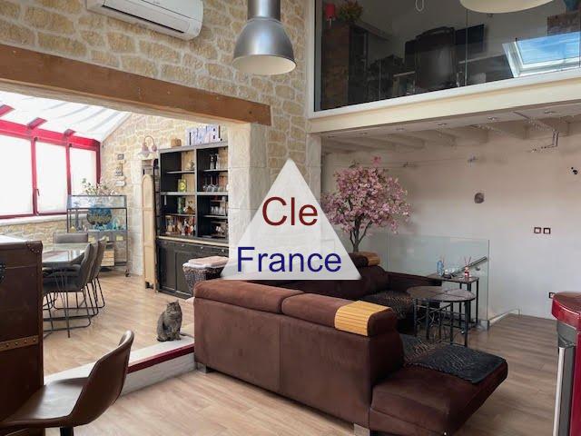 Village House in Very Good Condition Throughout