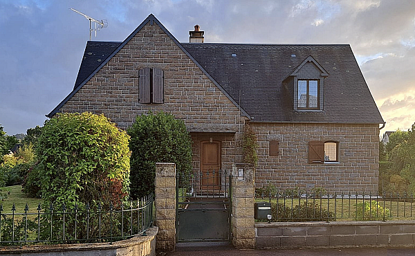 Property_For_Sale_in_France-with_Cle_France_Join_our_mailing_List_MNB072920.34