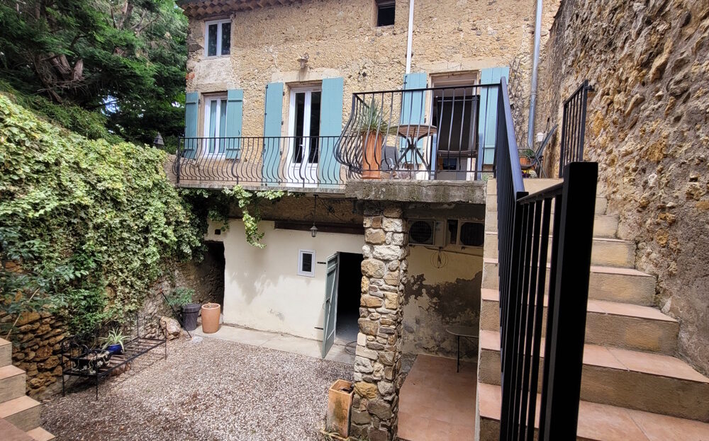 Renovated Former Winegrower's House, Terrace And Courtyard, Plus A Garage