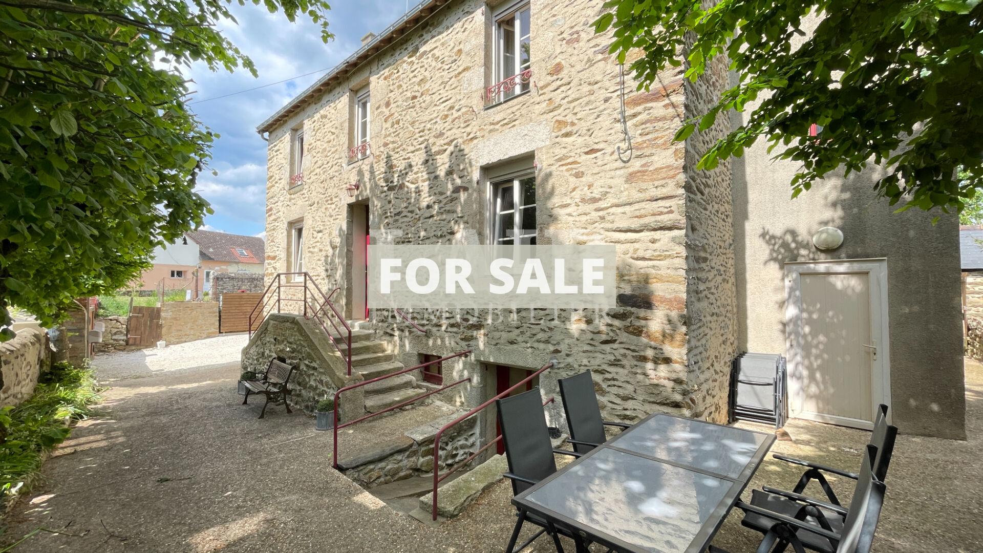 Detached Country House with Character and Garden
