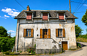 maison-a-renover-dependances-terrain-conceze-correze