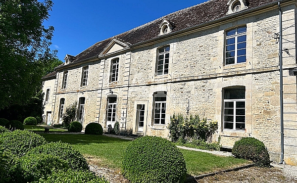 Property_For_Sale_in_France-with_Cle_France_Join_our_mailing_List_DJV06000_a