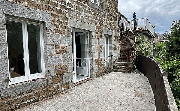 Property_For_Sale_in_France-with_Cle_France_Join_our_mailing_List_DJV06004_a