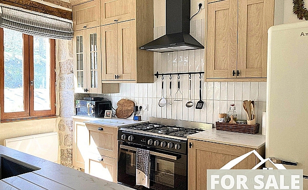 Property_For_Sale_in_France-with_Cle_France_Join_our_mailing_List_ERS00118_(1)