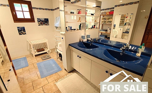Property_For_Sale_in_France-with_Cle_France_Join_our_mailing_List_ERS00137_(6)
