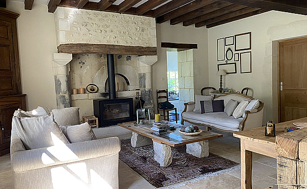 Property_For_Sale_in_France-with_Cle_France_Join_our_mailing_List_DJV06012_2.02
