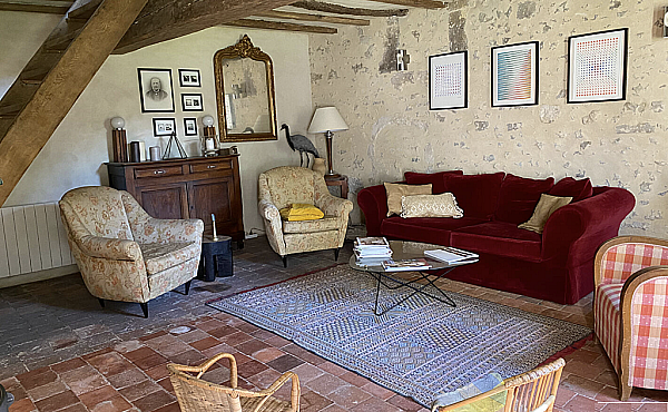 Property_For_Sale_in_France-with_Cle_France_Join_our_mailing_List_DJV06012_2.09