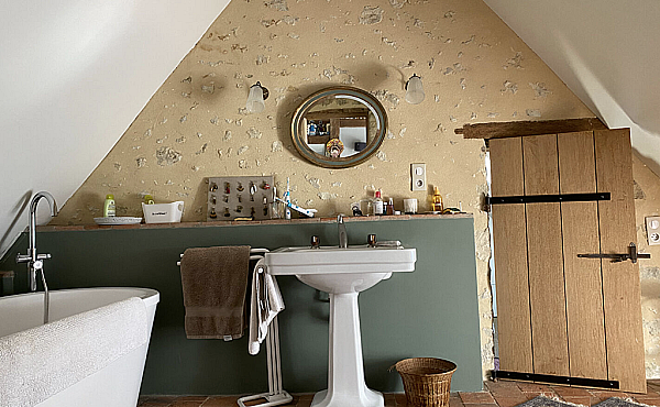 Property_For_Sale_in_France-with_Cle_France_Join_our_mailing_List_DJV06012_2.26